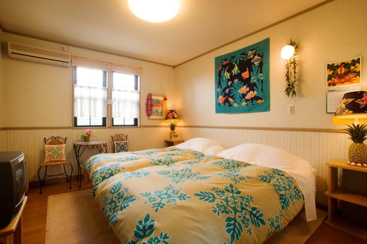 ペンションカパルア軽井沢 Hotell Karuizawa Exteriör bild